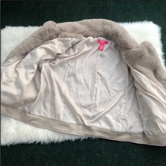 Faux Fur Trimmed Moto Jacket 2X - Picture 9 of 10